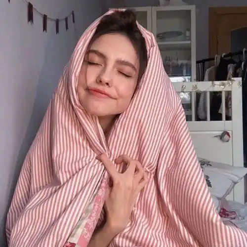 真人女头可爱粉色系女生头像
