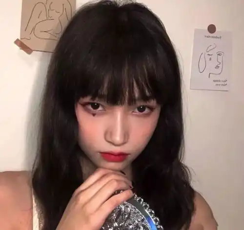 头像你的男友请求添加你为好友