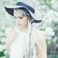 美丽欧美少女qq潮流头像爱的辛苦,恨的无助,不如放手