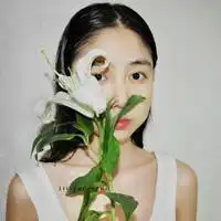 头像唯美女生我从你心最顶端也变成了很一般