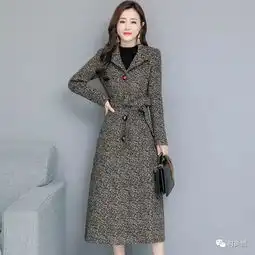 这才是60后女人穿的毛呢外套,优雅保暖上档次,有女人味