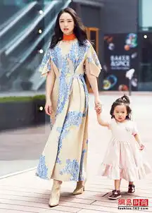董璇与女儿合照曝光演绎母女时尚自在摩登