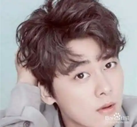 男生心形刘海教程