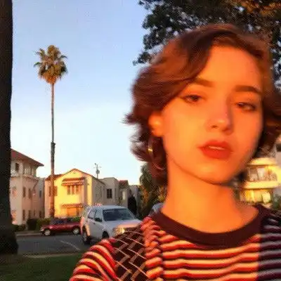 好看的欧美女生头像甜酷风