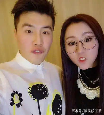 搞笑图片幽默笑话段子女朋友刚买的黄瓜,感觉有点奇怪
