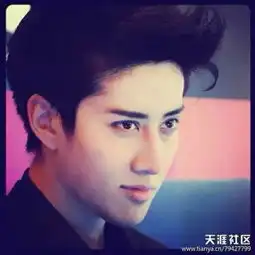 90后男生头发立起来发型
