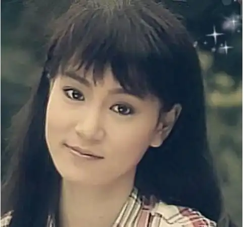 只知道她是太后专业户却不曾想她年轻时这么美惊艳了时光