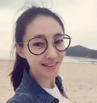 出道13年零绯闻,豪门都想娶她为妻但都没戏,今33岁美成少女