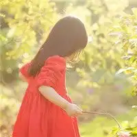 黄色调温暖唯美女生头像