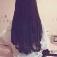 大部分都是背面长发女生qq头像
