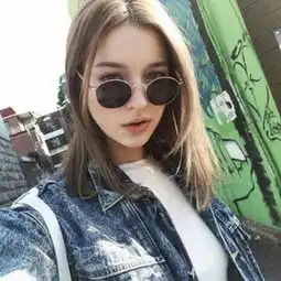 美丽的欧美姑娘微信头像28