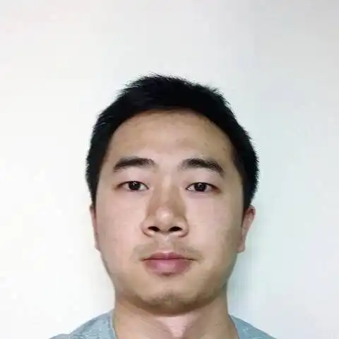 看到前任微信换了头像各种骚,心里酸啊