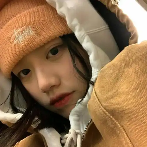 盐系露脸女生头像