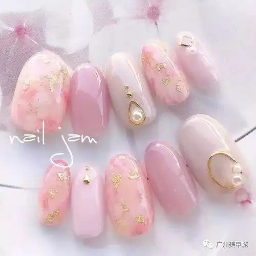 粉色美甲款都有哪些元素这里让你脑洞大开
