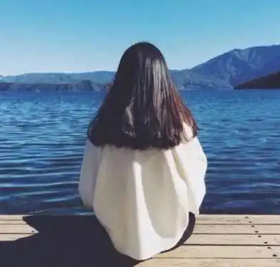 要走的人我也不会伸手去挽留