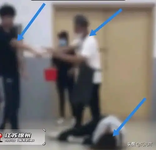 炸裂女生疑因在学校食堂占座遭男生暴打网友拘10天罚1000块疯狂网易订阅