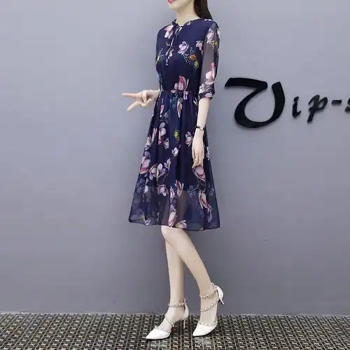 又发现一种今夏流行的女裙叫冷淡裙,气质不输旗袍