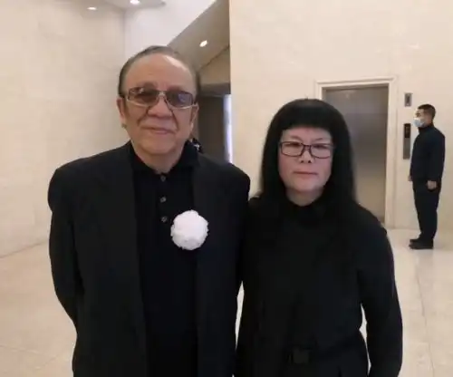 程志遗体告别仪式,遵循遗愿丧事从简,杨洪基李双江到场送别
