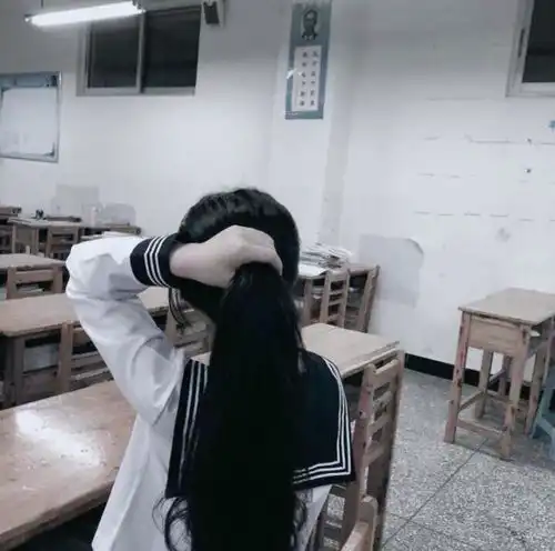 女生头像0226不露脸温柔学生党女头