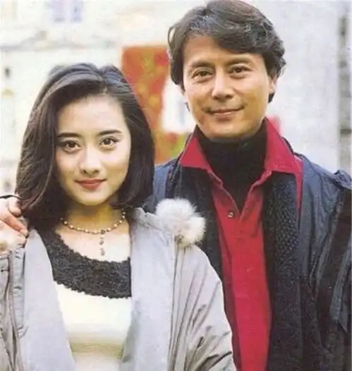 45岁陈德容离婚,嫁进豪门8年,因不生孩子最终婚姻走到尽头