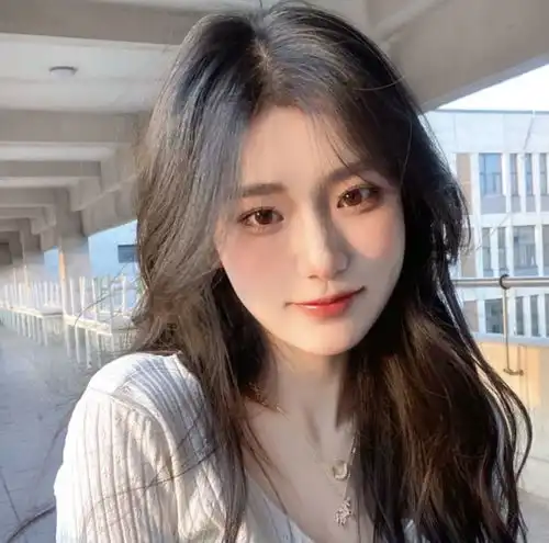 女生头像长着初恋脸,是不是你的小女朋友呢