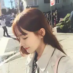 韩版风格的美丽女生图片