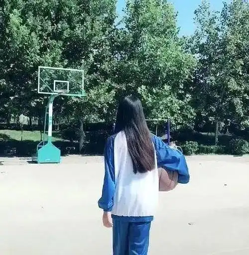 那个12岁上重点高中的神童少女,投湖自尽了