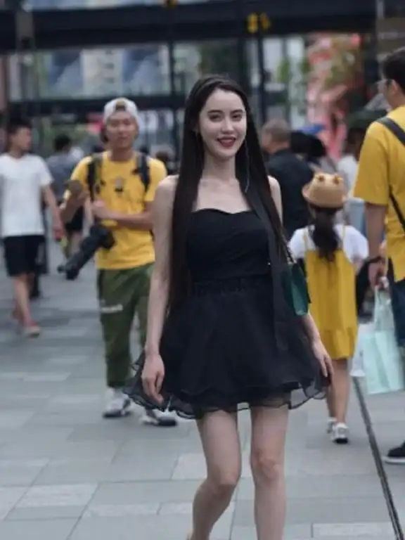 小个子女孩,别再羡慕别人的大长腿,这样穿你也能轻松拥有