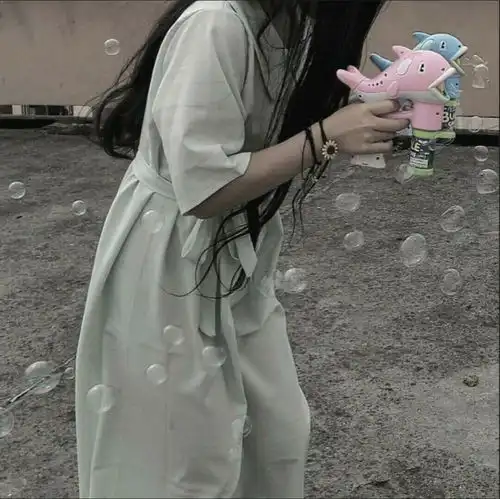 不露脸女生头像盖世英雄少女心,熬夜的人别再等七彩祥云