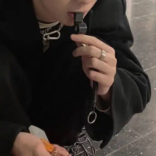 男生头像看了让人悲伤的男生头像伤感孤独落寞的男人第125期