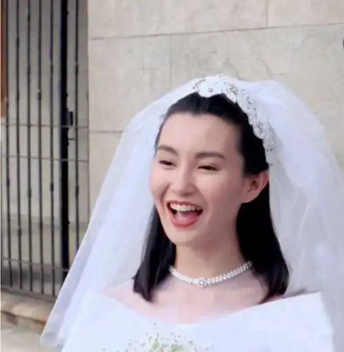 当香港女神们披上婚纱,朱茵王祖贤美哭,但还是没能敌过赵雅芝