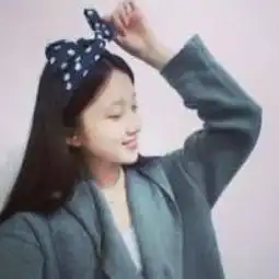 曦尔满满的全世爱唯美女生头像
