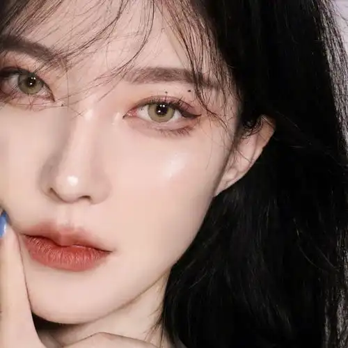 女生头像没有男朋友难过一整天开心364天