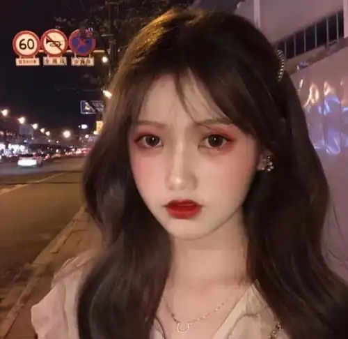 网易云摆爱心蜡烛向女友求婚,等她到达那里,爱心已经被环卫大爷