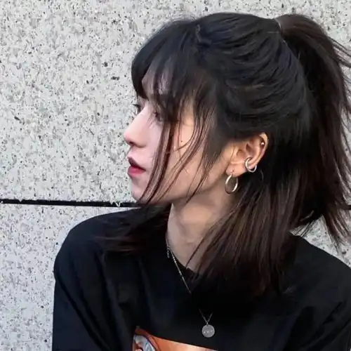 小众壁纸熬夜很辛苦喜欢你也是