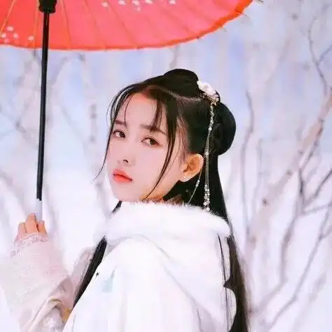 真人女生头像绕过江山错落,才发现你是人间星火