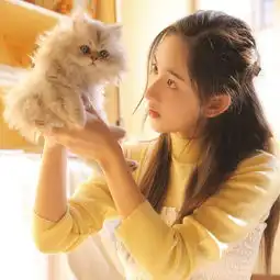 欧美美女宠物猫黑猫苹果手机高清壁纸2732x2732爱思助手