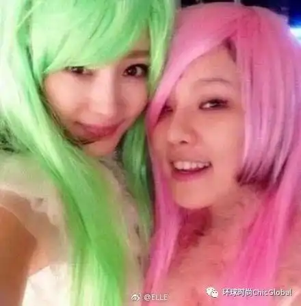 杨幂和郑爽2018同时爱上了二次元