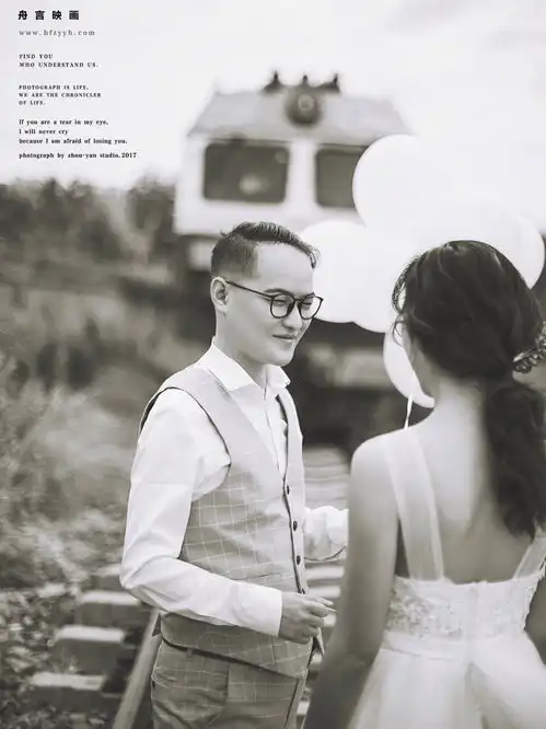 年代火车站的文艺复古婚纱照
