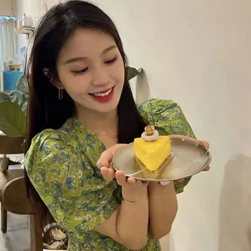 ins温柔女生头像