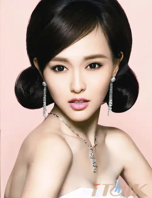 盘点历届金鹰女神王珞丹囧李小璐二她最美艳