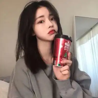 很酷很拽个性女头像