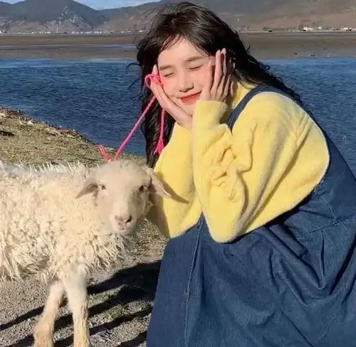 最近收藏的女生头像拿去用开学季
