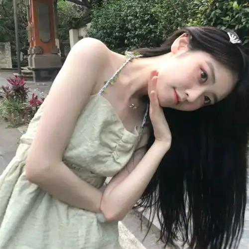 女生头像理想生活需要一点心动和热爱