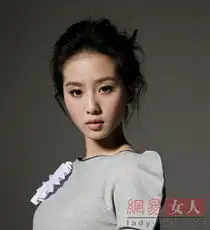 刘诗诗平凡五官也有好气质