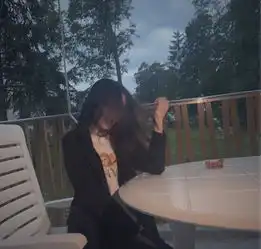 李嫣分享视频隐私被曝光,卫生间装修豪华,就读学校每年需高达80万