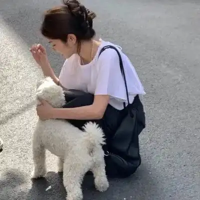 免费高清女生头像可爱真人qq微信女头,将私有浪漫公之于众