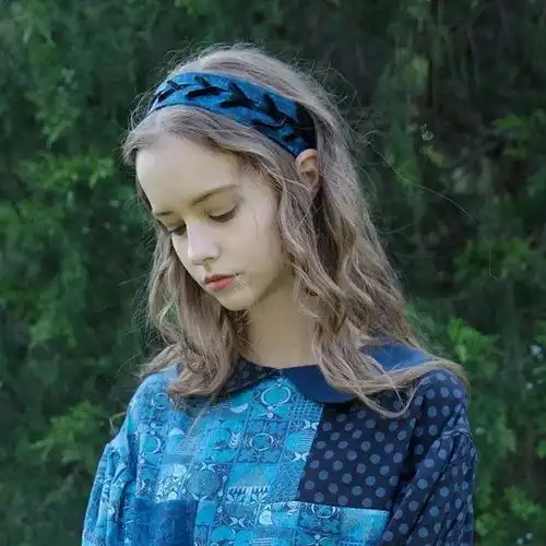 个性欧美女生头像忘掉过去的花去爱有结果的树
