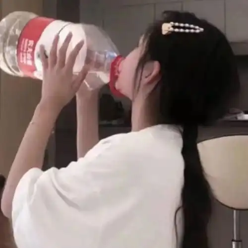 女生真人头像吾日三省吾身,干饭了嘛干饭了嘛干饭了嘛