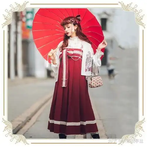 有哪些很美的lolita洋装,或者jk制服,或者汉服,还有软妹的推荐
